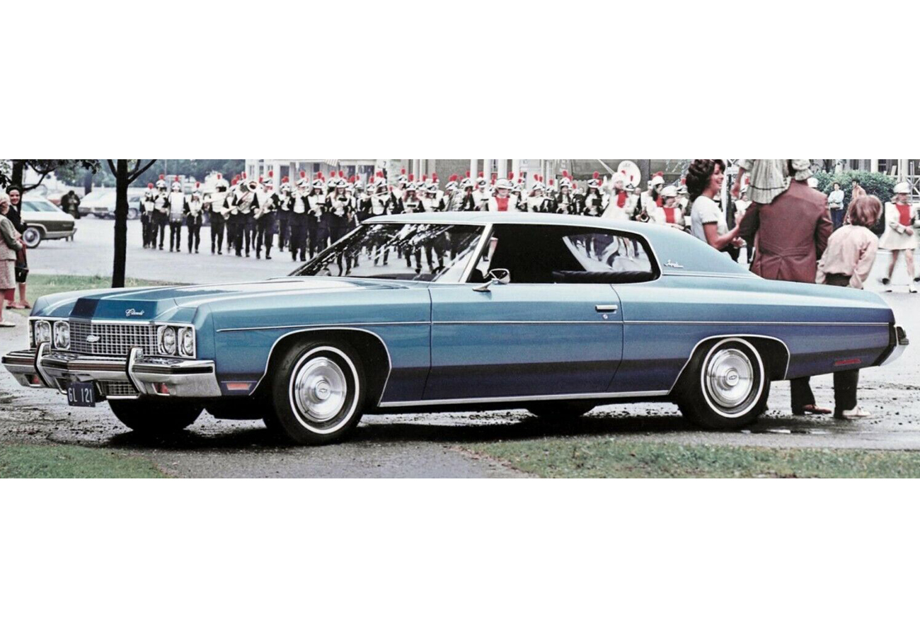 Rocker Panel, Rear Quarter Molding 4 Piece Set & Mounting Clip