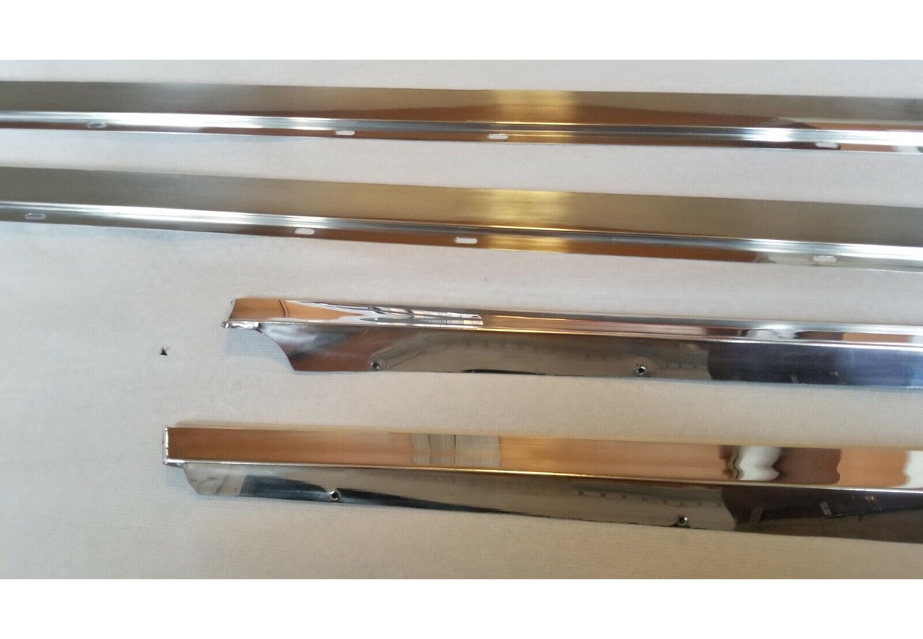 Rocker Panel, Rear Quarter Molding 4 Piece Set & Mounting Clip