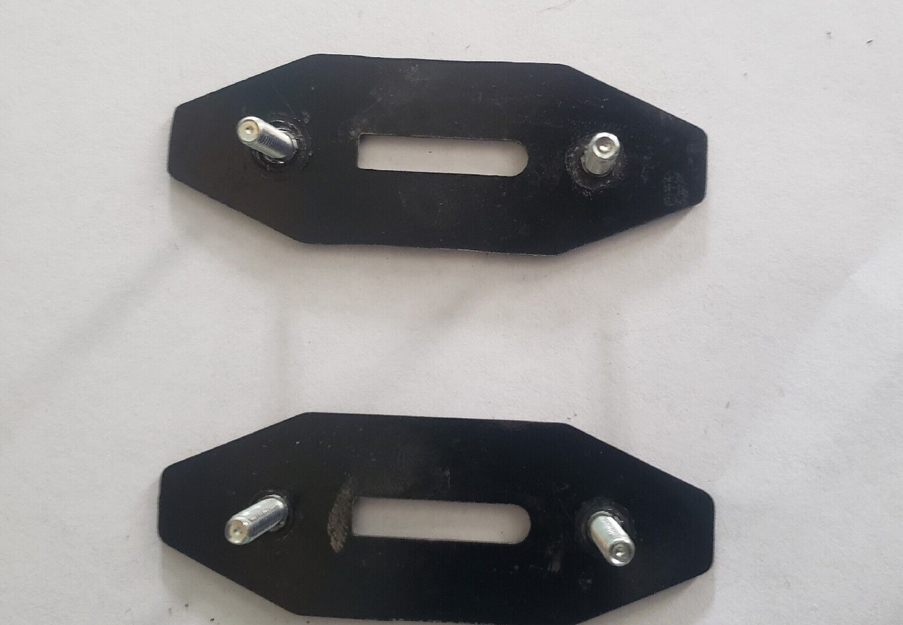 Convertible, or 2 Door Quarter P (Body Plate Mounting Brackets)