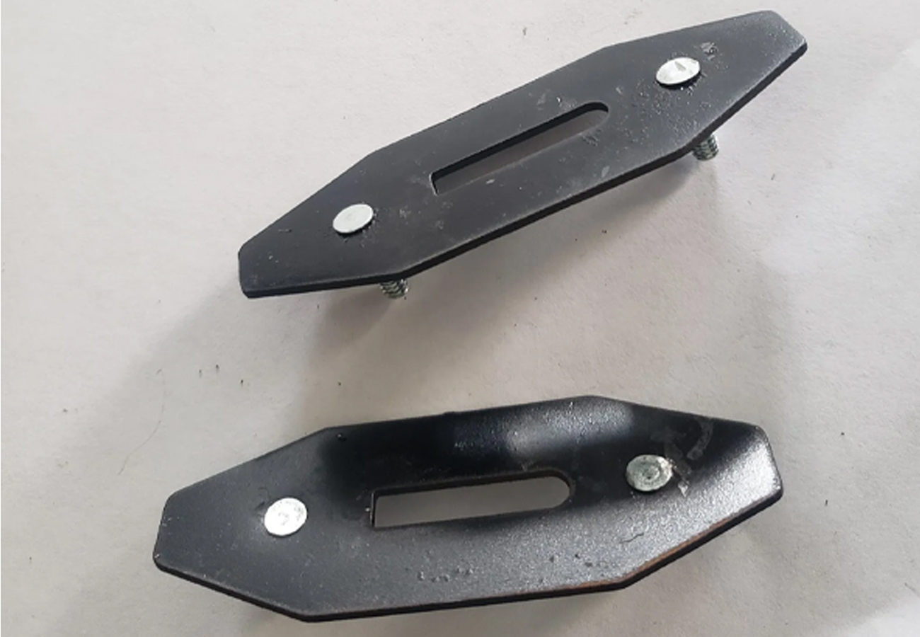 Convertible, or 2 Door Quarter P (Body Plate Mounting Brackets)